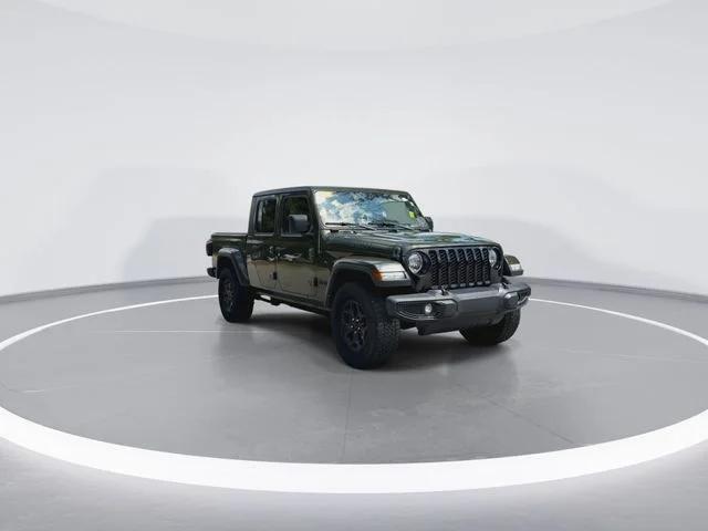 Used 2021 Green Jeep Willys image 2