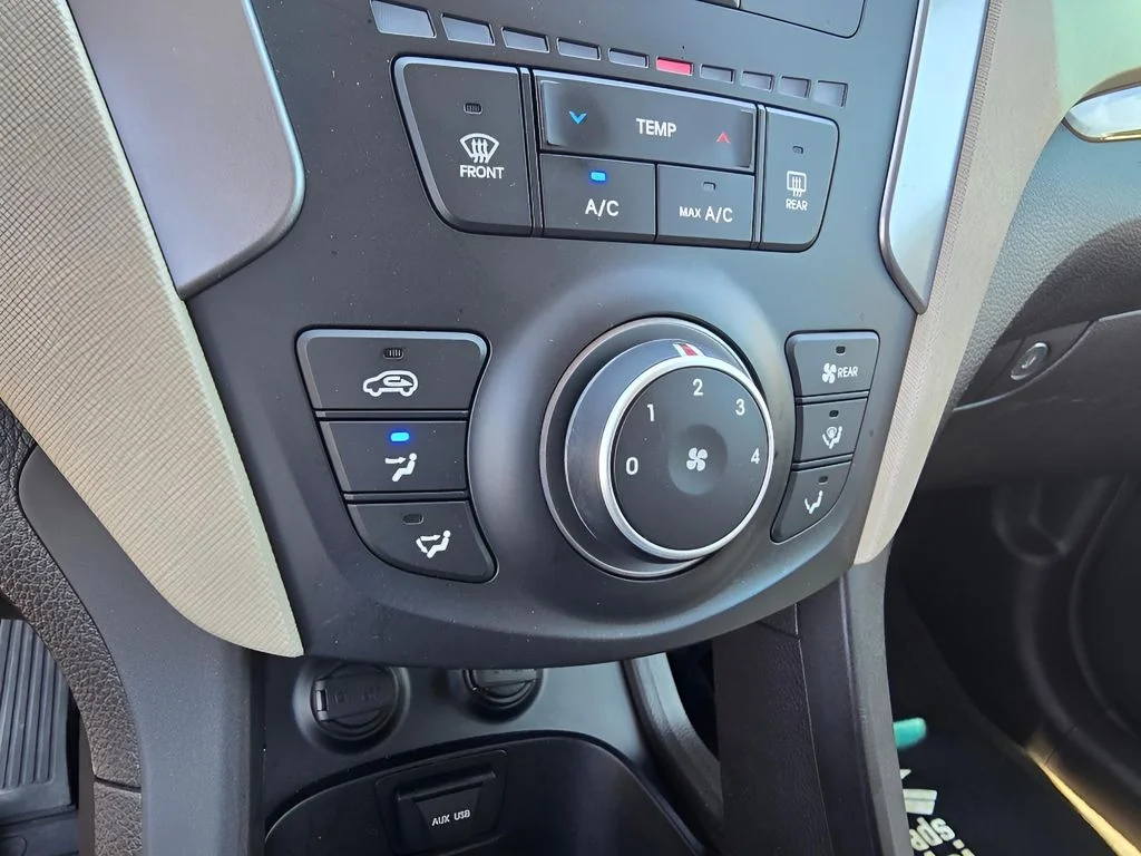 Used 2015 Frosted Mocha Hyundai GLS image 18