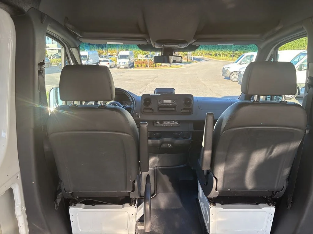 Used 2025 Arctic White Mercedes-Benz Cargo 170 WB image 10