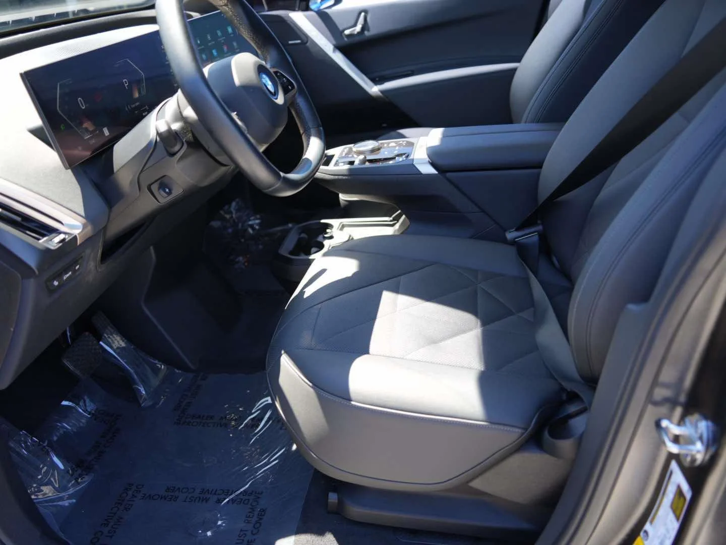 Used 2024 Black Sapphire Metallic BMW xDrive50 Sports Activity Vehicle image 14