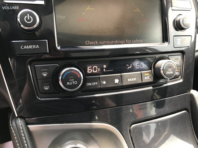 Used 2020 Brilliant Silver Metallic Nissan SL image 20