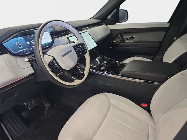 Certified Used 2025 White Land Rover Dynamic SE image 19