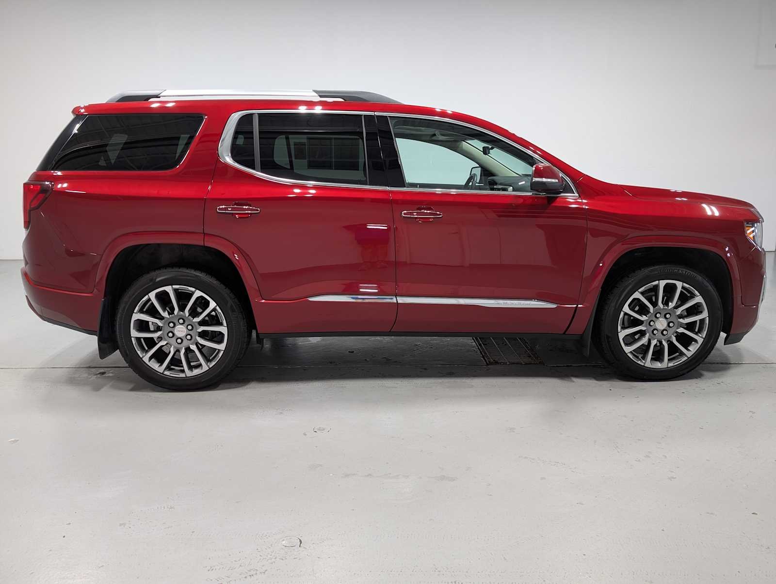 Used 2023 Volcanic Red Tintcoat GMC Denali image 7