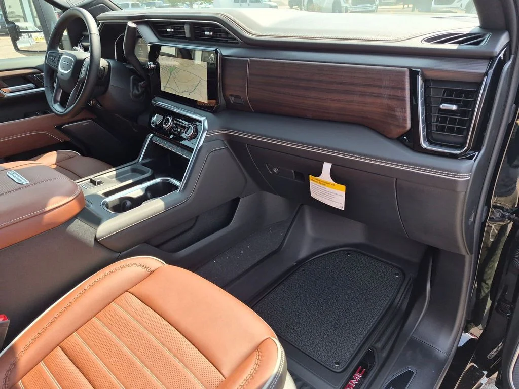 2026 GMC Sierra 3500HD Denali Ultimate - Photo 24