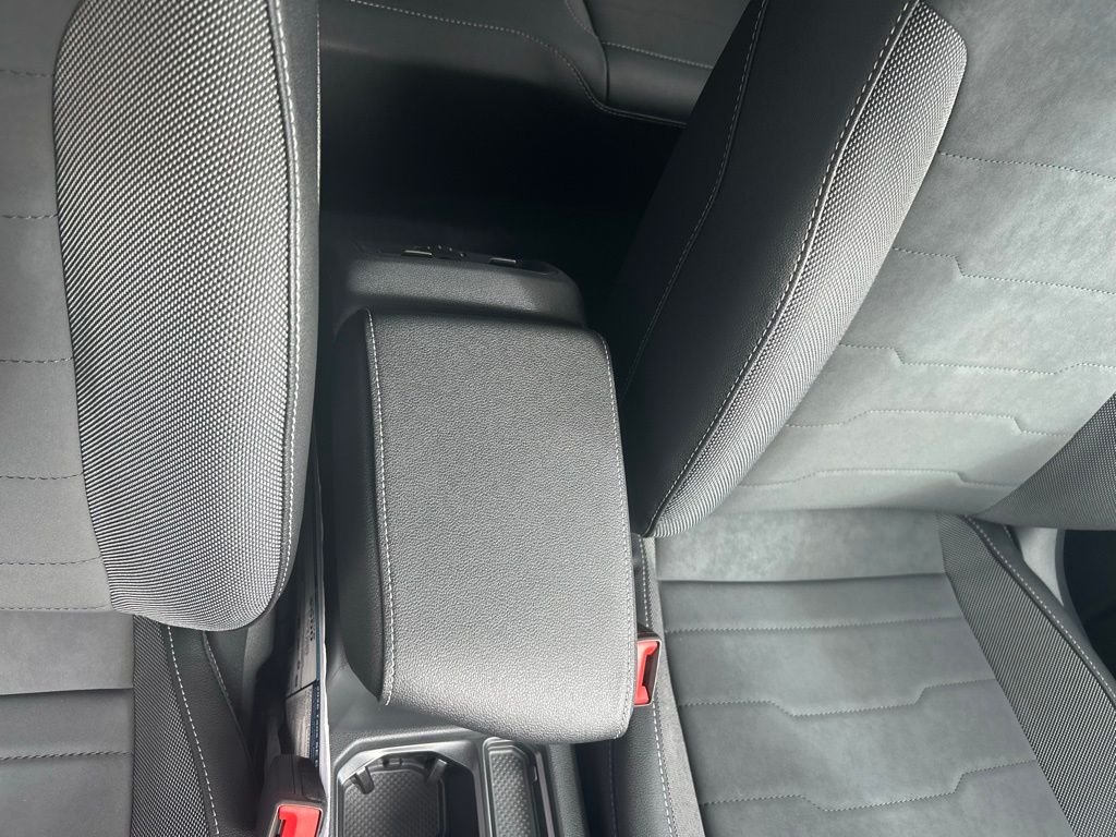 New 2026 White Volkswagen 1.5T SE Black image 34