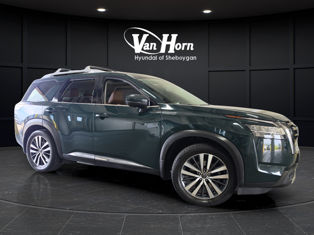 2022 Nissan Pathfinder Platinum