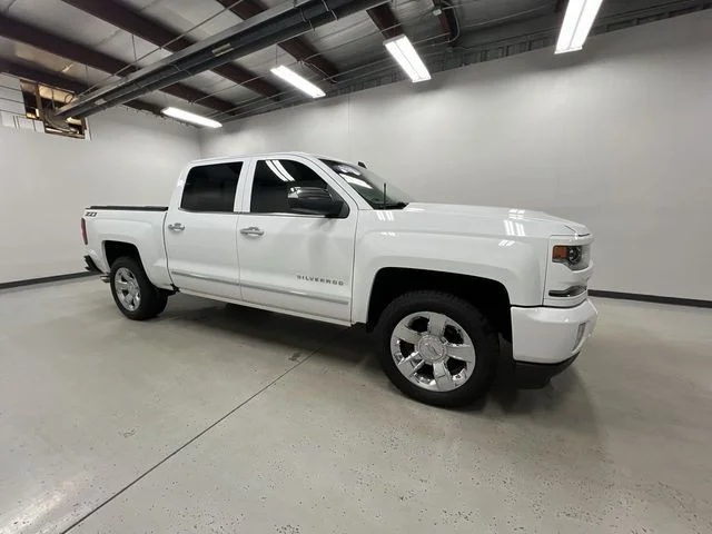 2018 Chevrolet Silverado 1500 LTZ - Photo 9