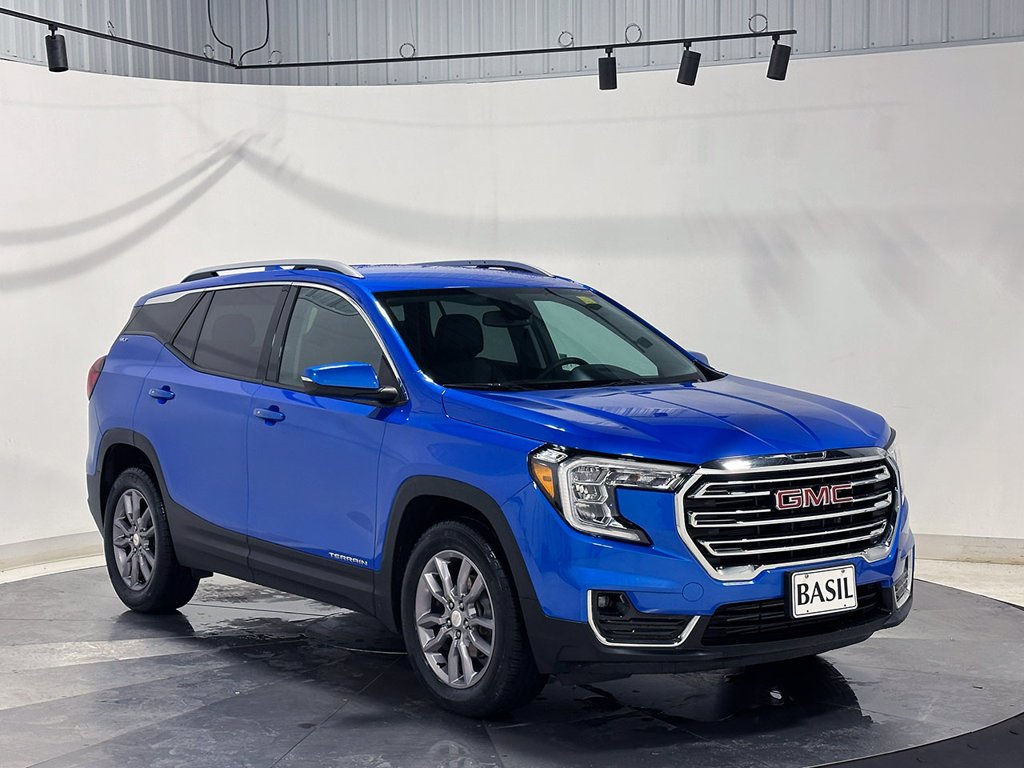 Used 2024 Blue GMC SLT image 39