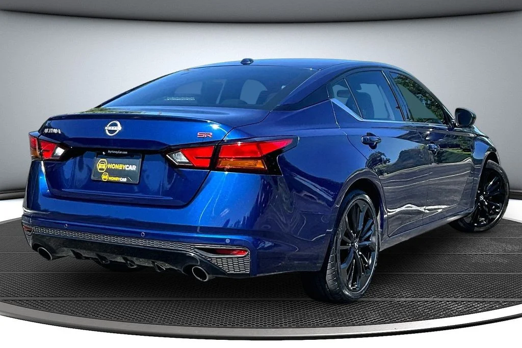 Certified Used 2023 Blue Nissan 2.5 SR image 6