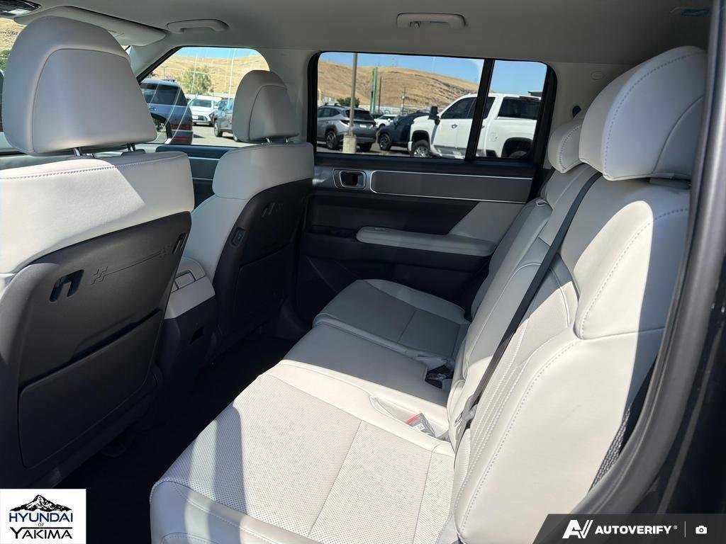 New 2026 Phantom Black Hyundai SEL image 23