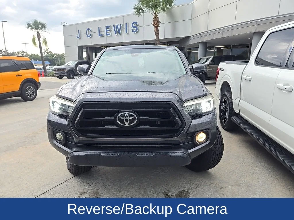 Used 2023 Gray Toyota SR image 3