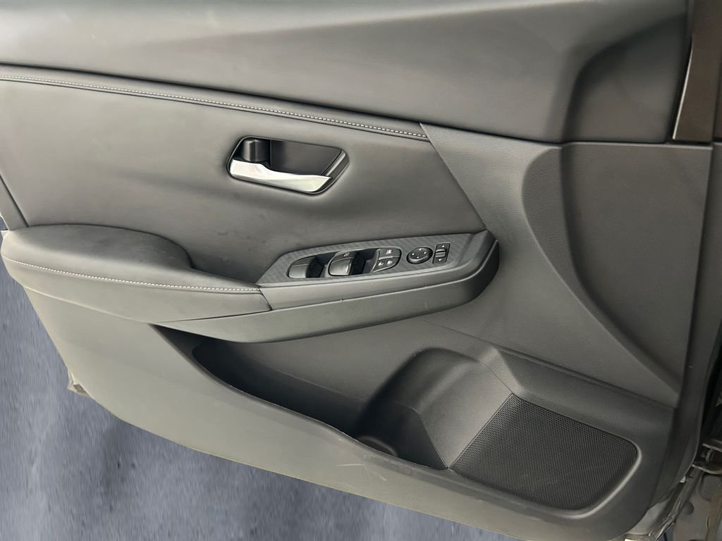 Used 2024 Gray Nissan SV image 12