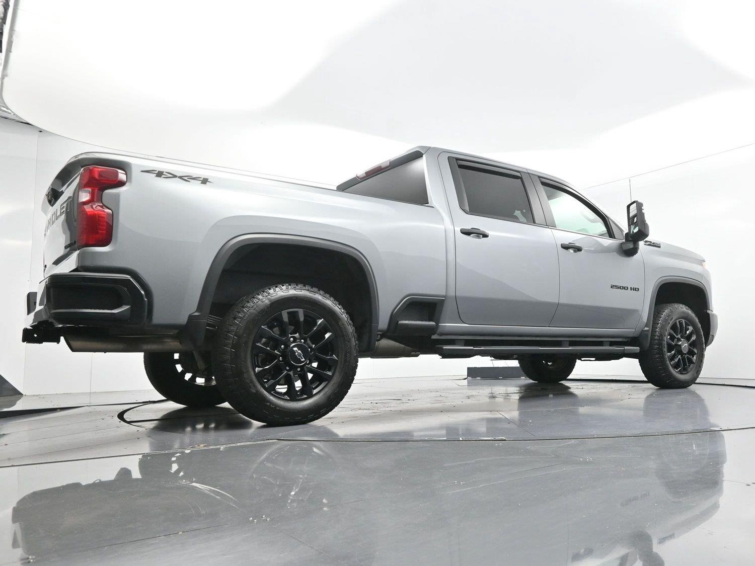 Used 2025 Sterling Gray Metallic Chevrolet Custom image 47