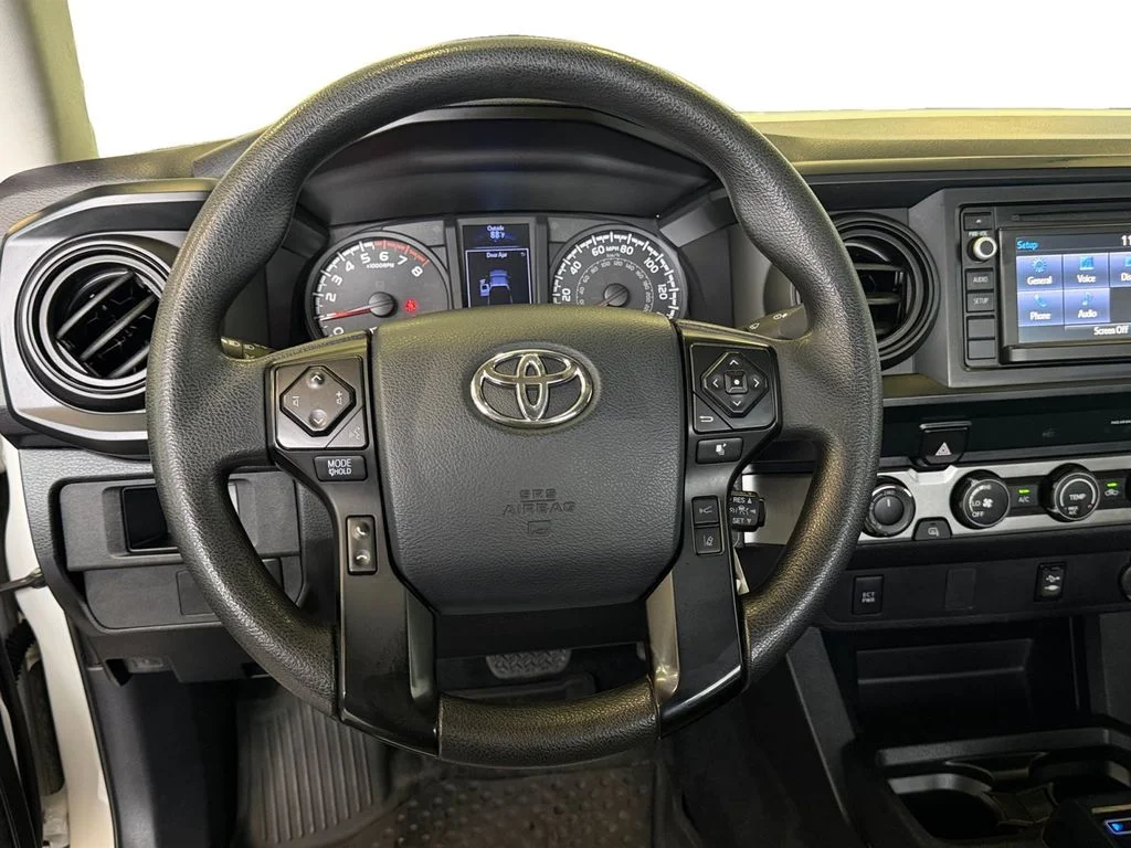 Used 2019 White Toyota SR image 16