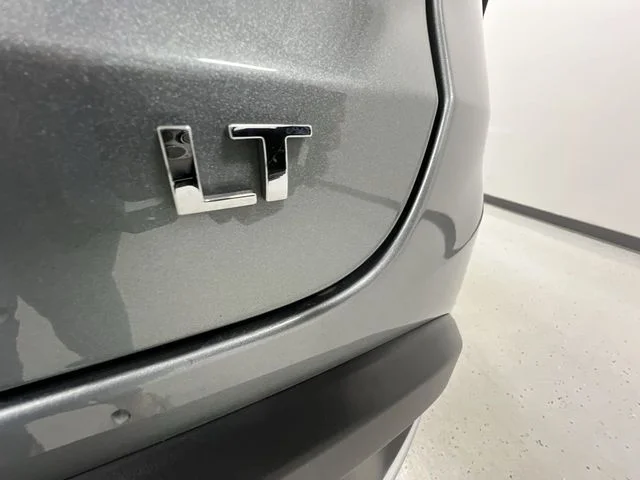 Used 2025 Gray Chevrolet LT image 30