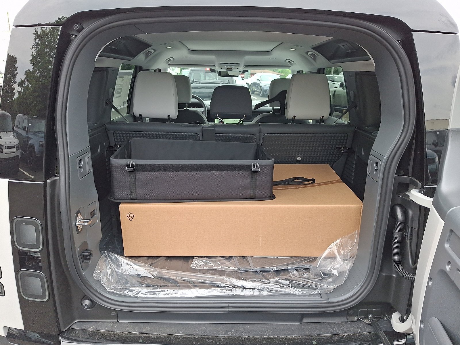 New 2026 Borasco Grey LAND ROVER S image 17