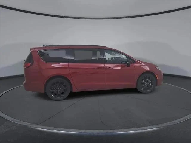 2026 Chrysler Pacifica Select - Photo 16
