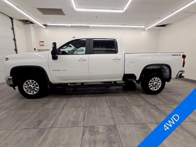 Used 2020 Summit White Chevrolet LT image 2