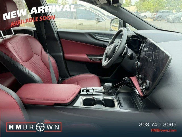 Used 2023 Silver Lexus 350 Premium image 5