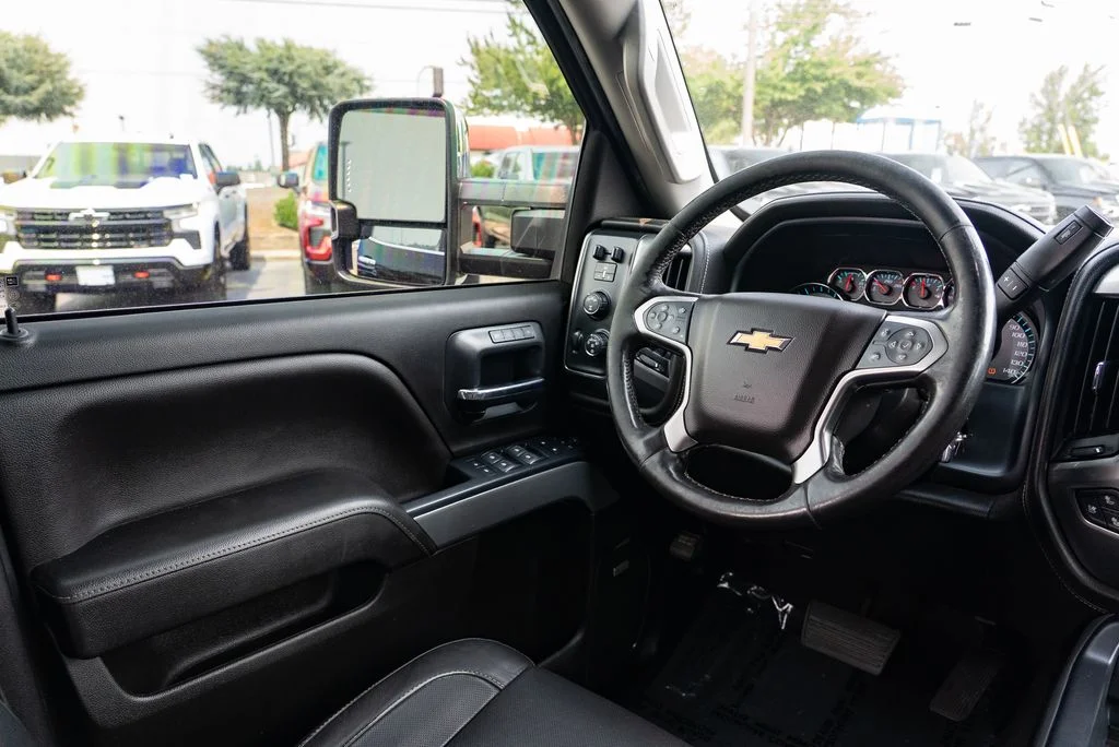 Used 2019 Black Chevrolet LTZ image 12