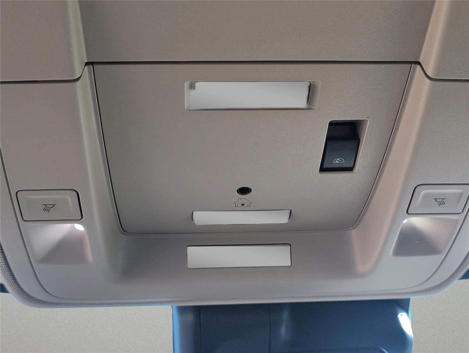 Used 2019 SUMMIT WHITE Chevrolet LTZ image 21