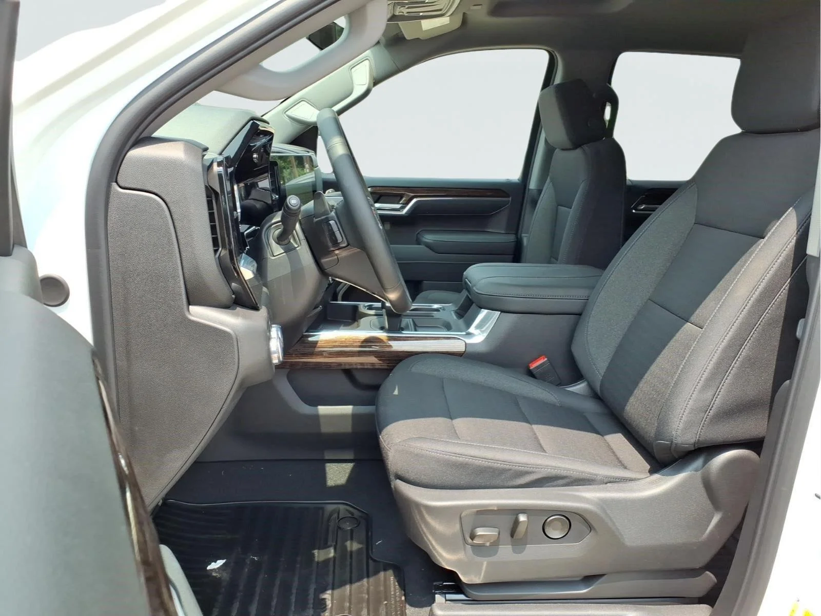 New 2026 Summit White GMC Elevation image 16