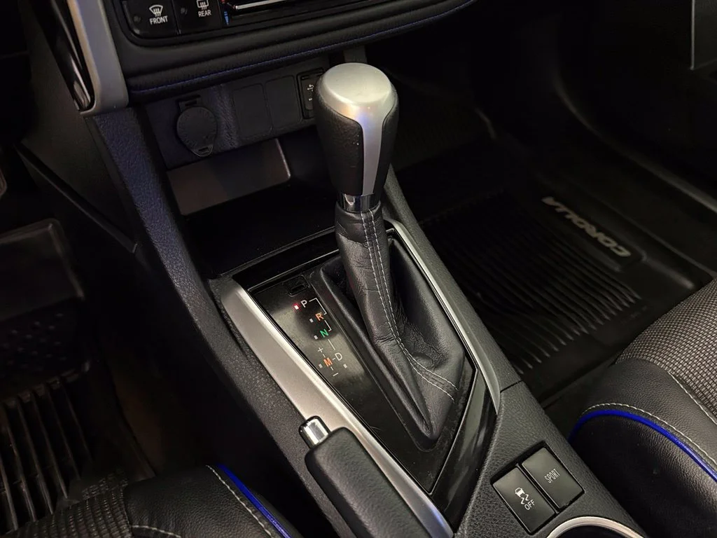 Used 2018 Gray Toyota SE image 28