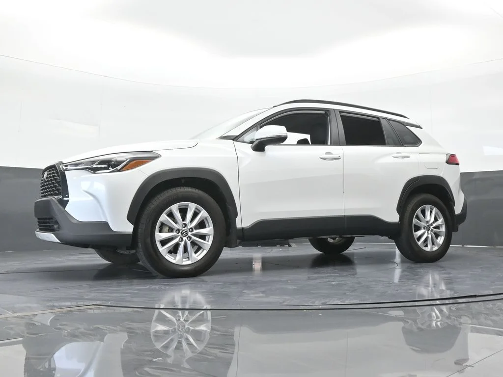 Used 2024 Pearl Toyota LE image 55