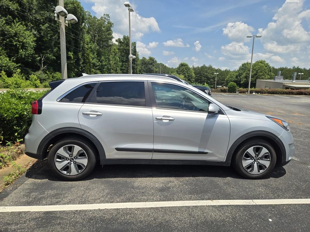 Used 2017 Silver Kia EX image 4