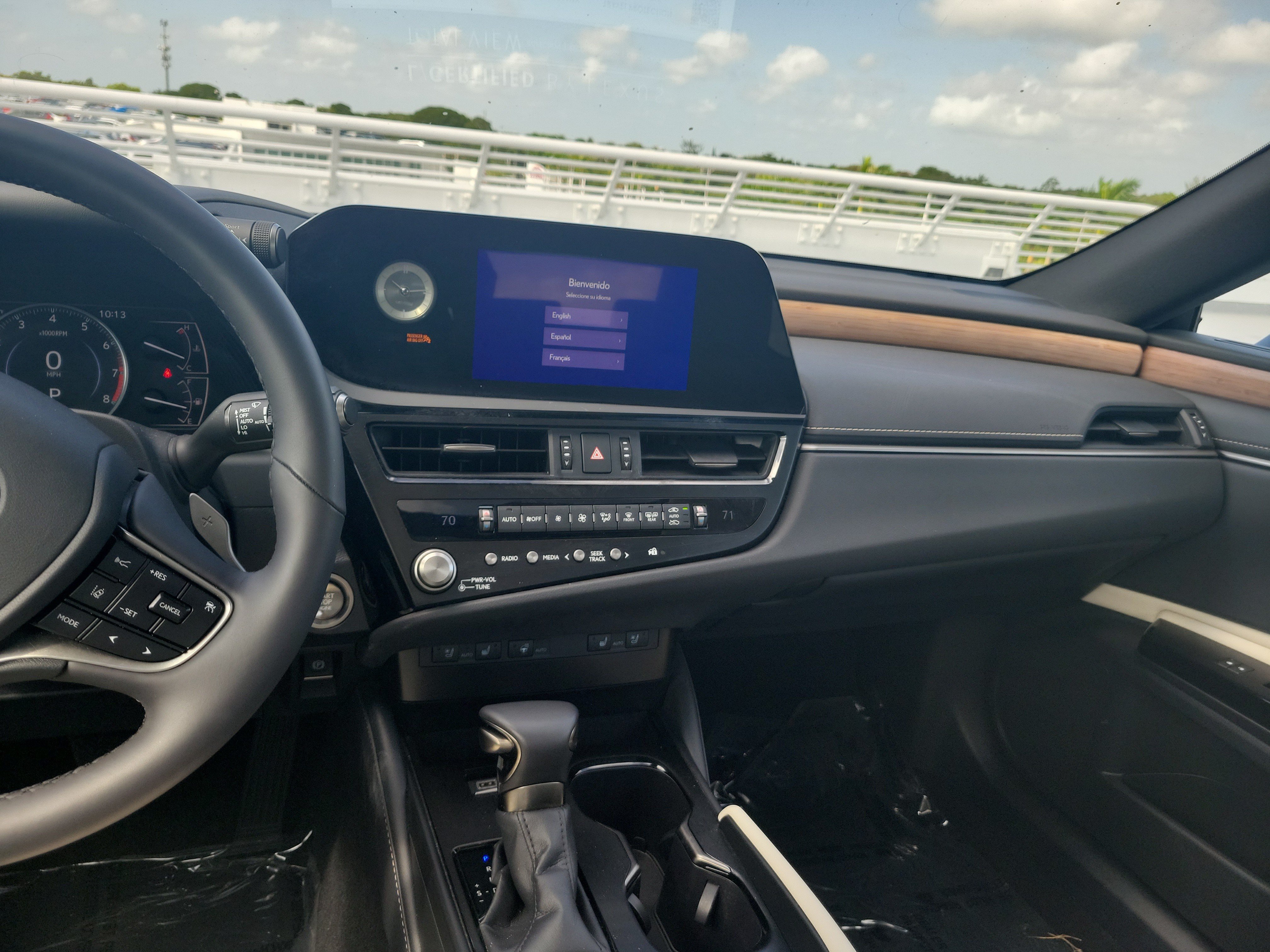 Used 2023 Iridium Lexus 250 image 17