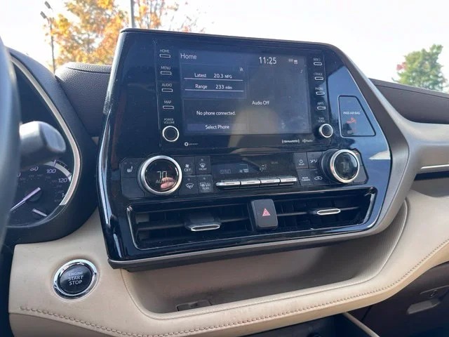 Used 2022 Beige Toyota XLE image 15