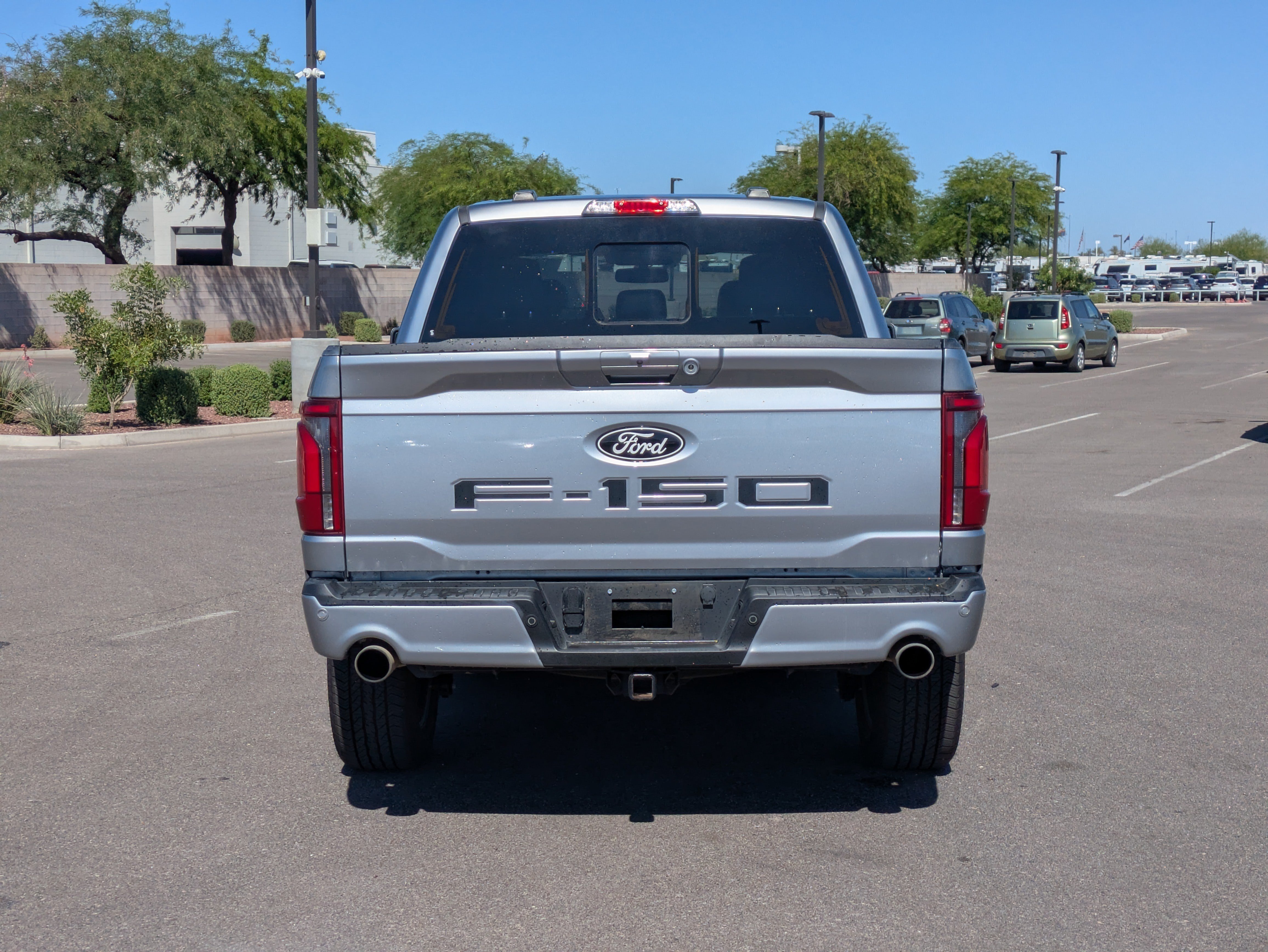 Used 2024 Silver Ford LARIAT image 4