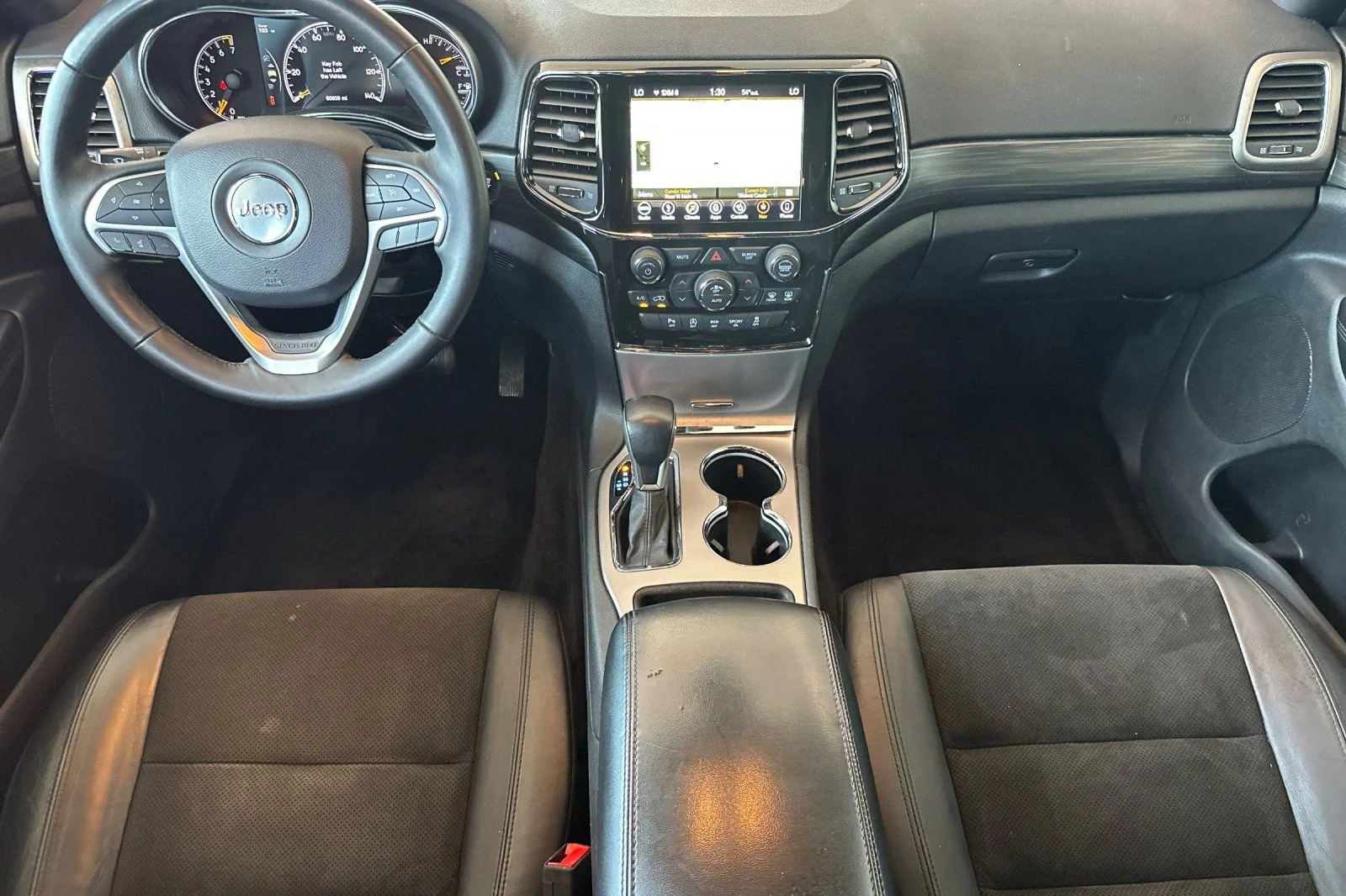 Used 2019 Red Jeep Altitude image 6