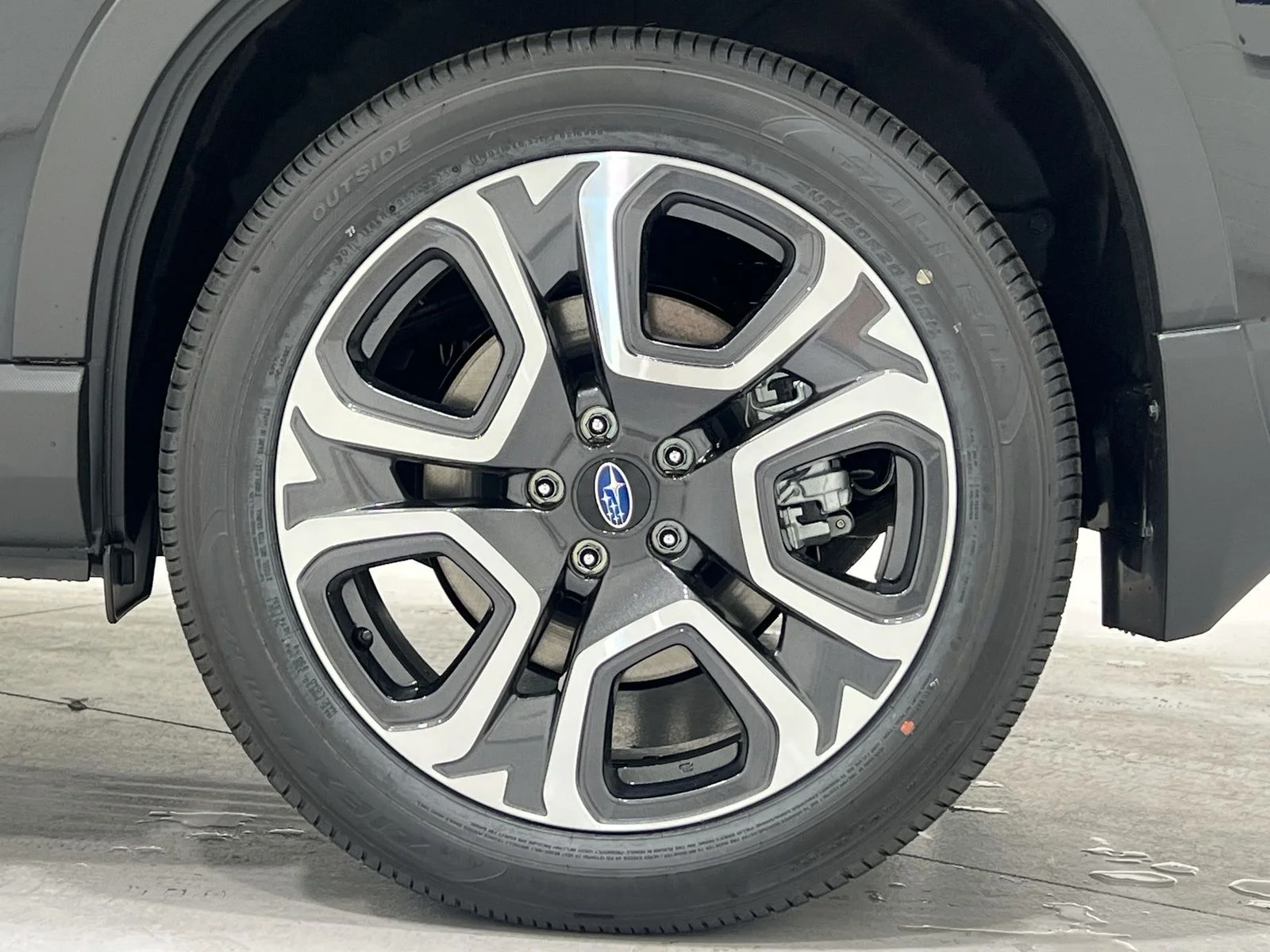 2026 Subaru Ascent Limited - Photo 10