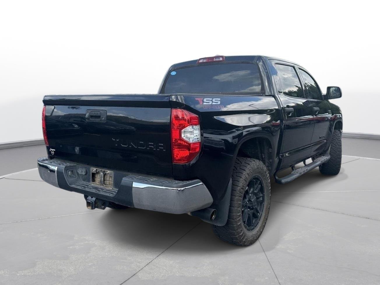 Used 2021 Midnight Black Metallic Toyota SR5 image 6