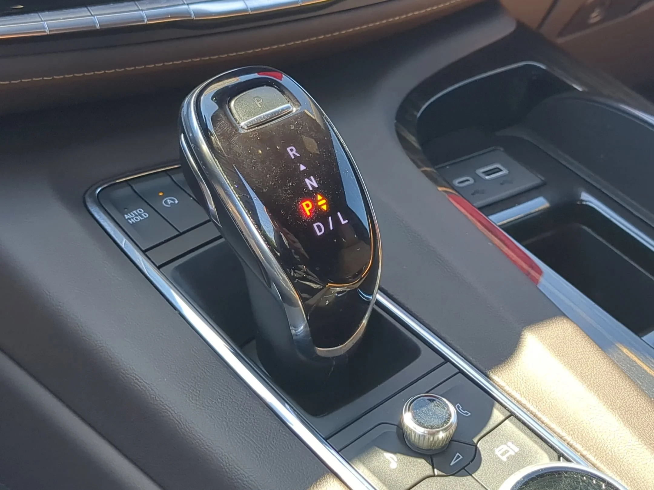 2024 Cadillac Escalade Premium Luxury - Photo 14