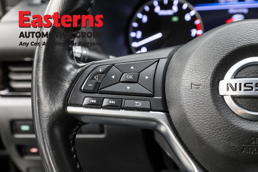 Used 2022 Black Nissan SV image 15