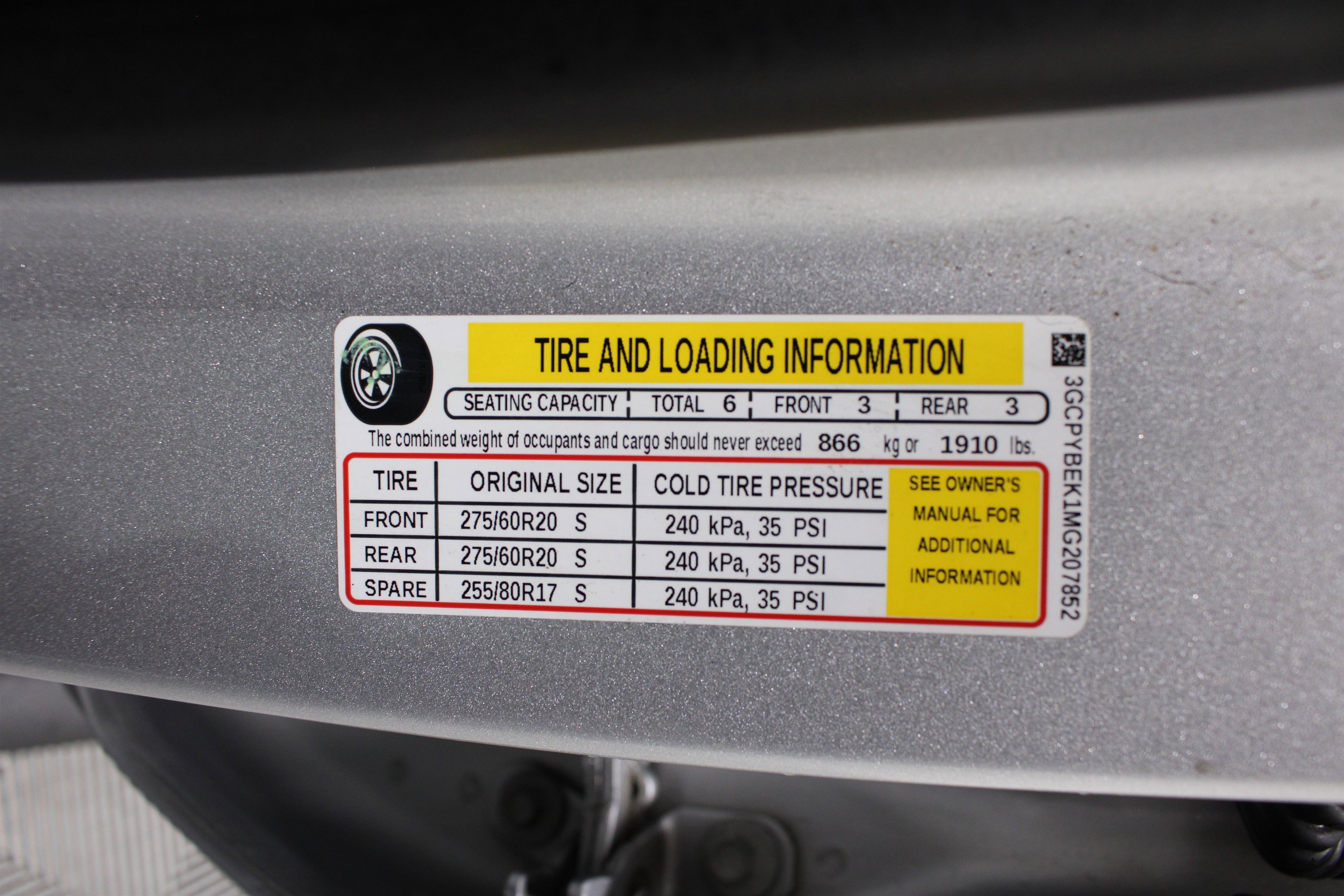 Used 2021 Silver Ice Metallic Chevrolet Custom image 35