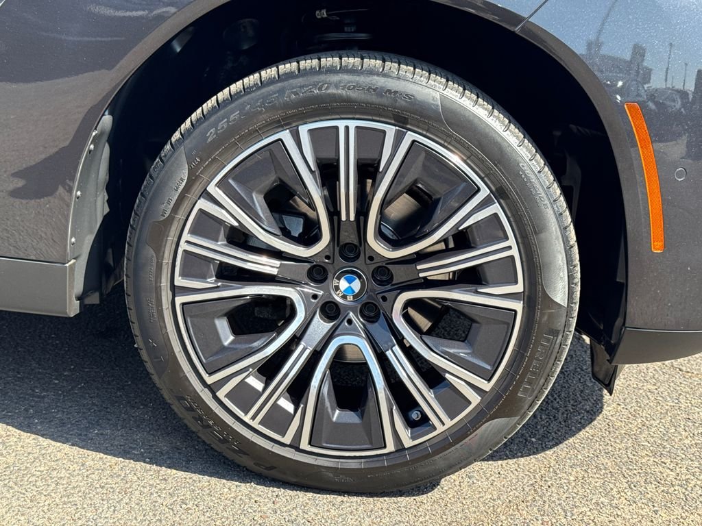 Used 2025 Gray BMW 30 xDrive image 7