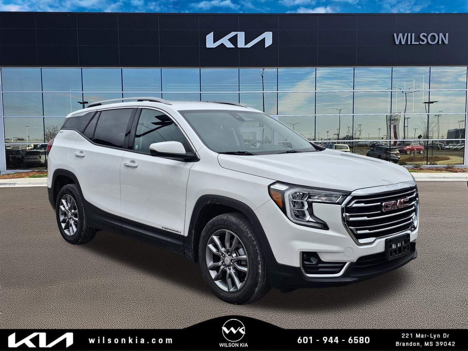 2024 GMC Terrain SLT