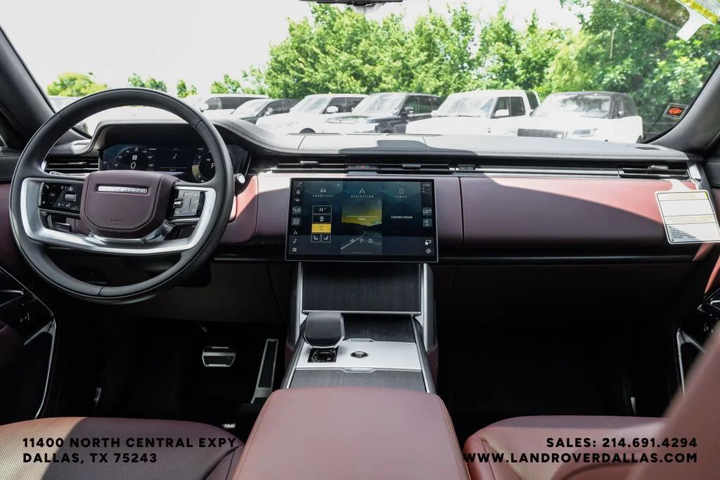 New 2026 Fuji White Land Rover SE image 17