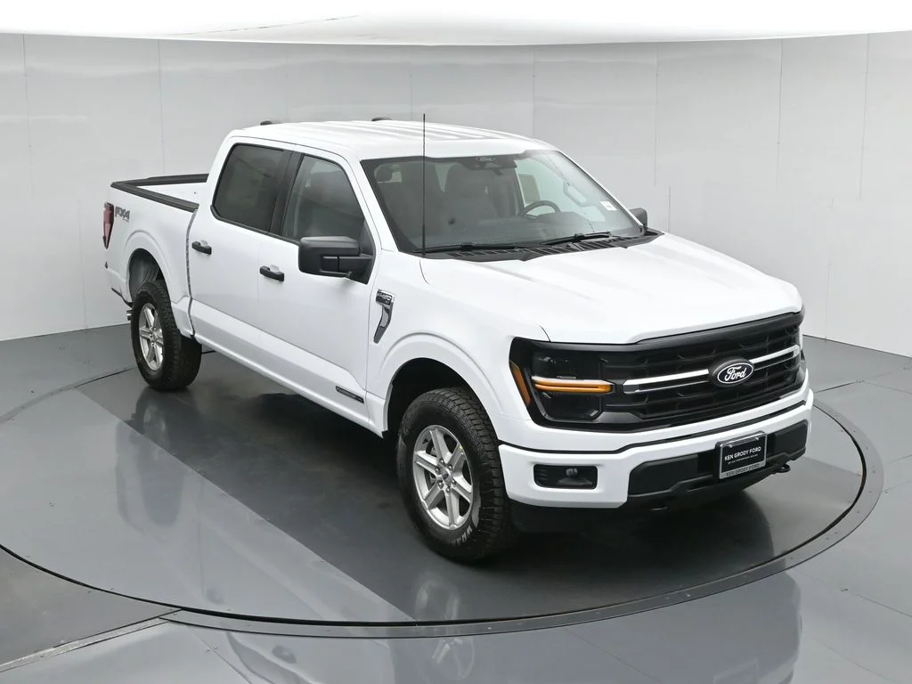 New 2026 Oxford White Ford XLT image 37