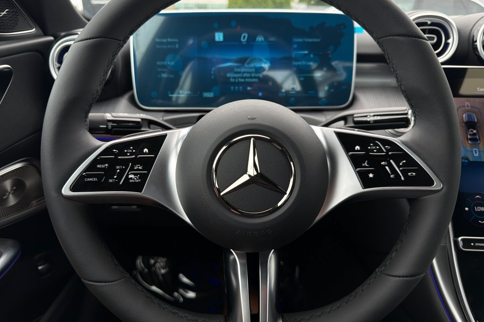 New 2026 MANUFAKTUR Alpine Grey Mercedes-Benz C 300 image 24