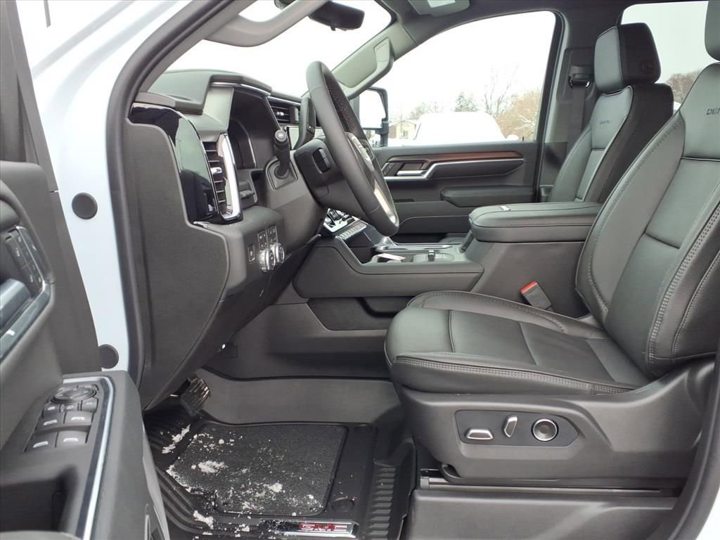 2026 GMC Sierra 3500HD Denali - Photo 21