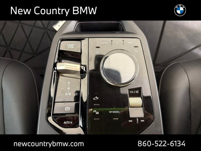 Used 2024 Gray BMW xDrive50 image 23