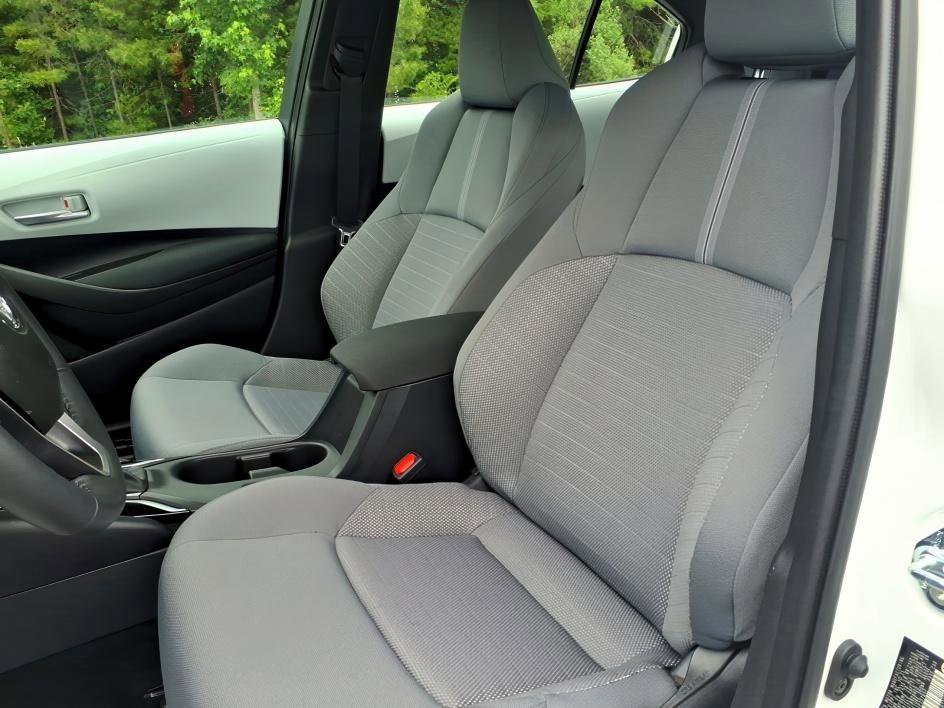 Used 2026 Wind Chill Pearl Toyota SE image 14