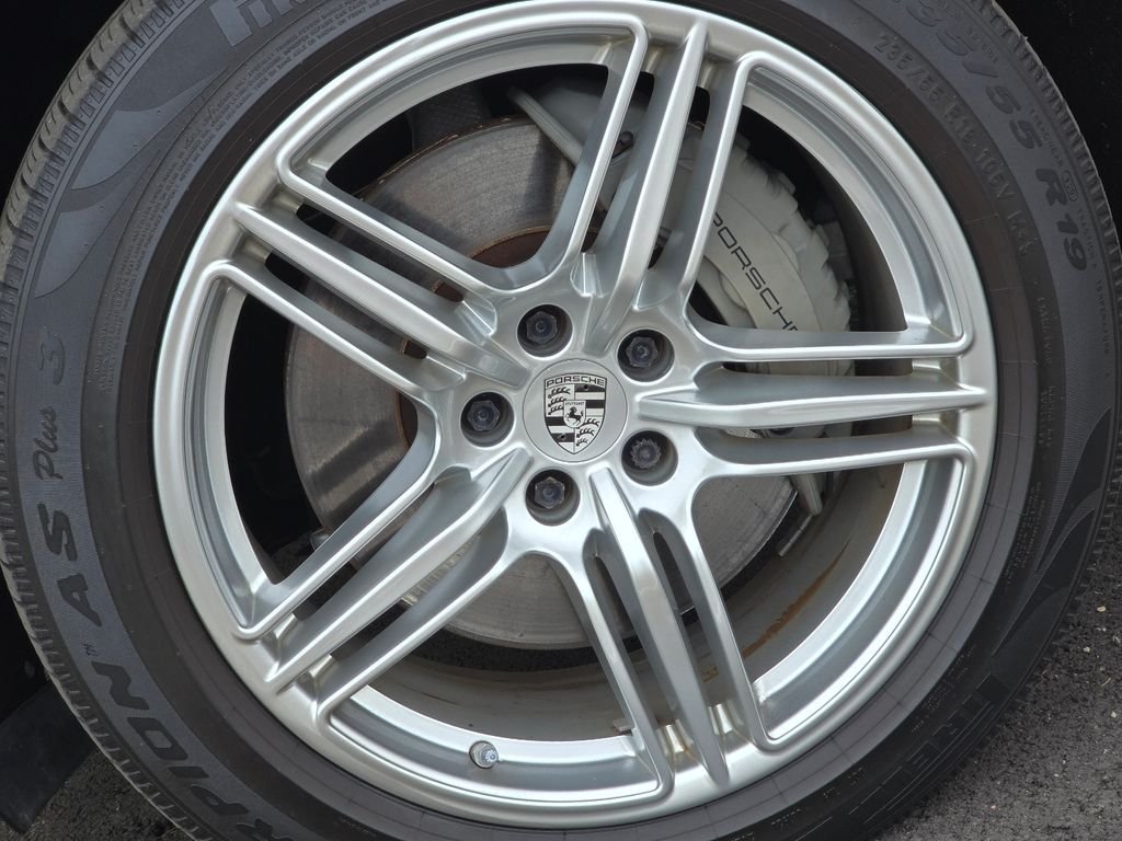Used 2020  Porsche S image 24