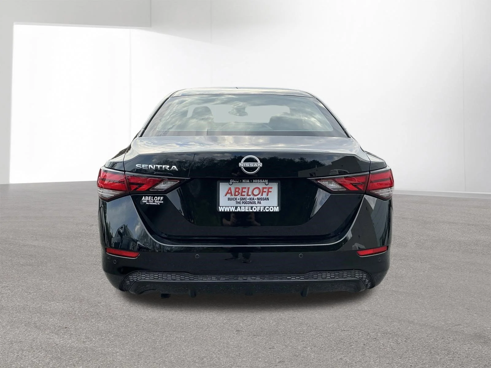 Used 2025 Super Black Nissan  image 4