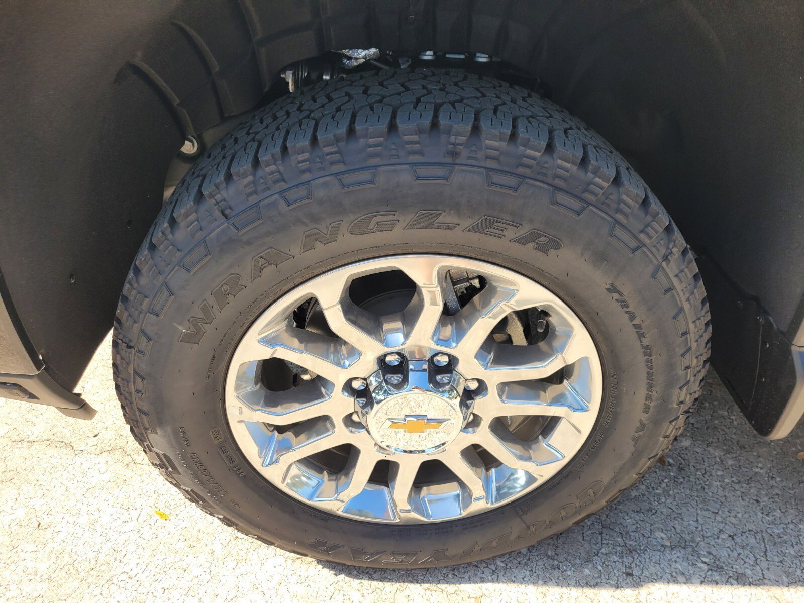 2025 Chevrolet Silverado 2500 HD LTZ - Photo 23