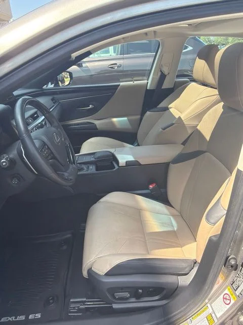 Used 2019 Silver Lexus 350 Ultra Luxury image 7